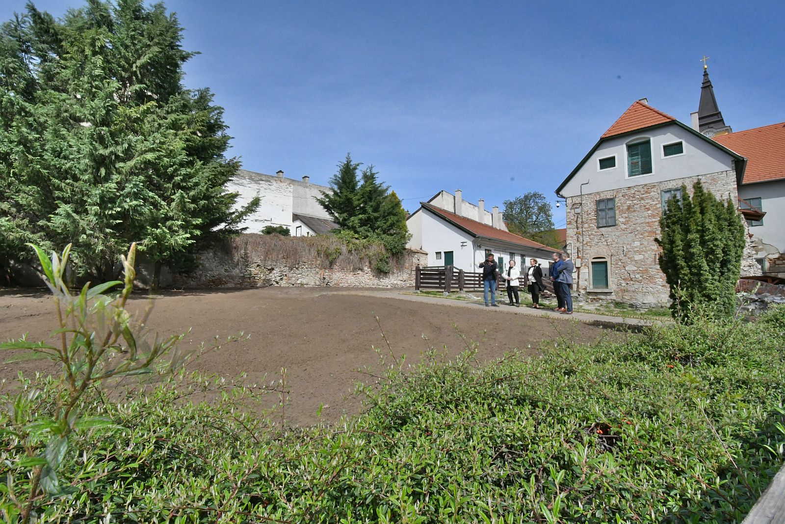 A Török udvarban épül Székesfehérvár első esőkertje a Grundfos támogatásával